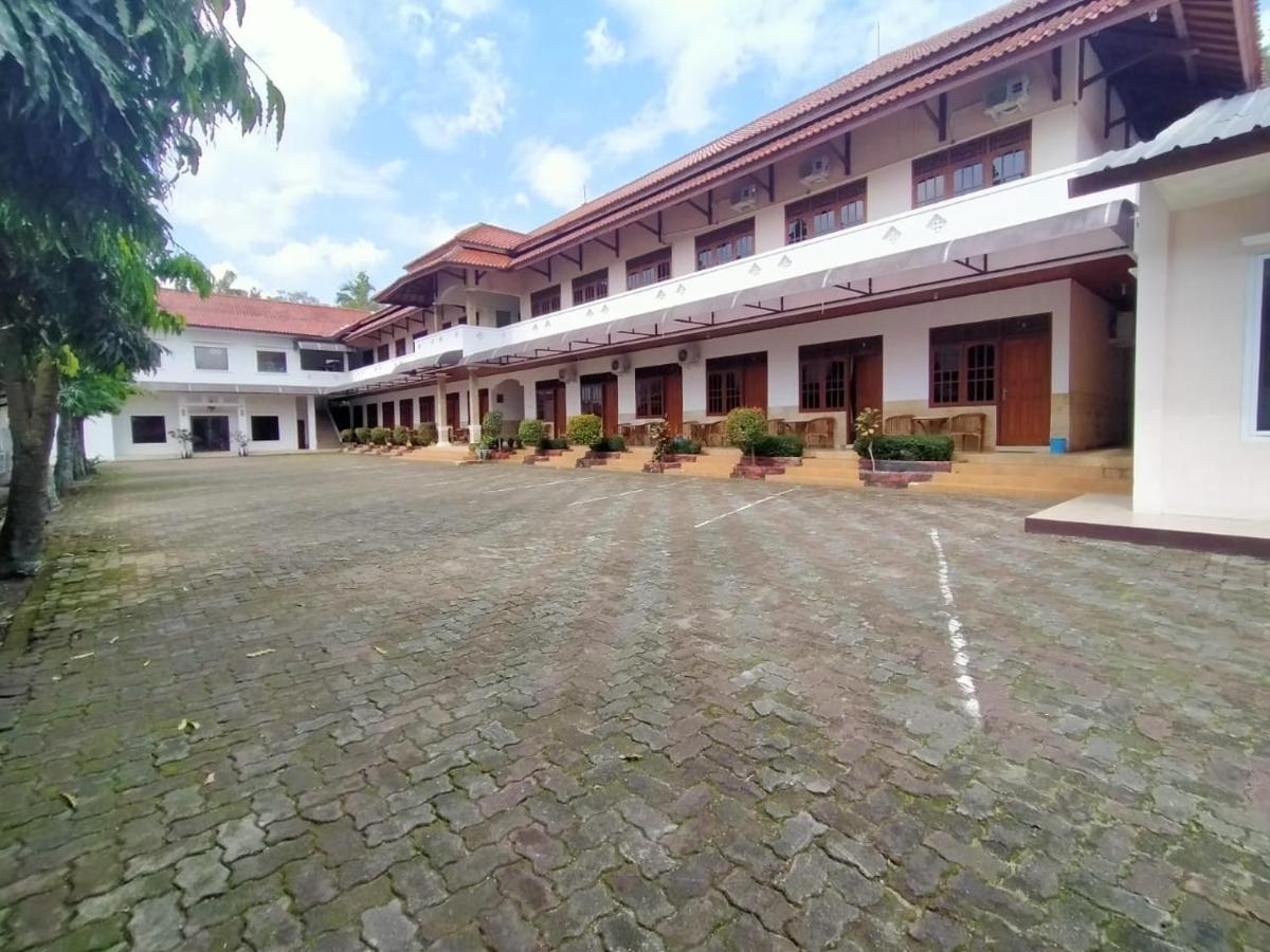 Grand Mutiara Hotel Puncak Bogor Exterior photo
